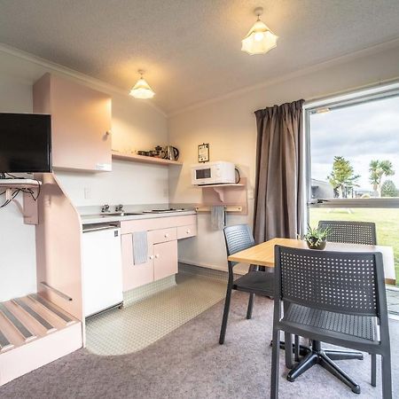 Fiordland National Park Lodge Te Anau Downs Екстериор снимка
