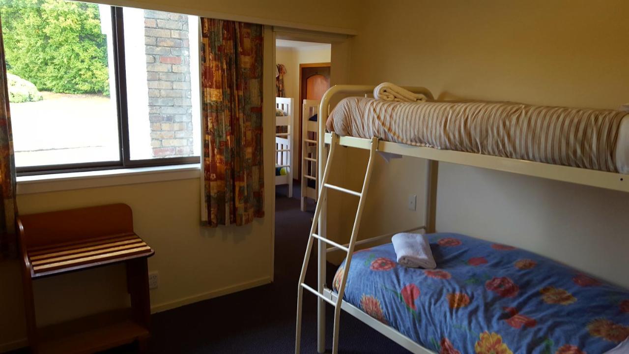 Fiordland National Park Lodge Te Anau Downs Екстериор снимка