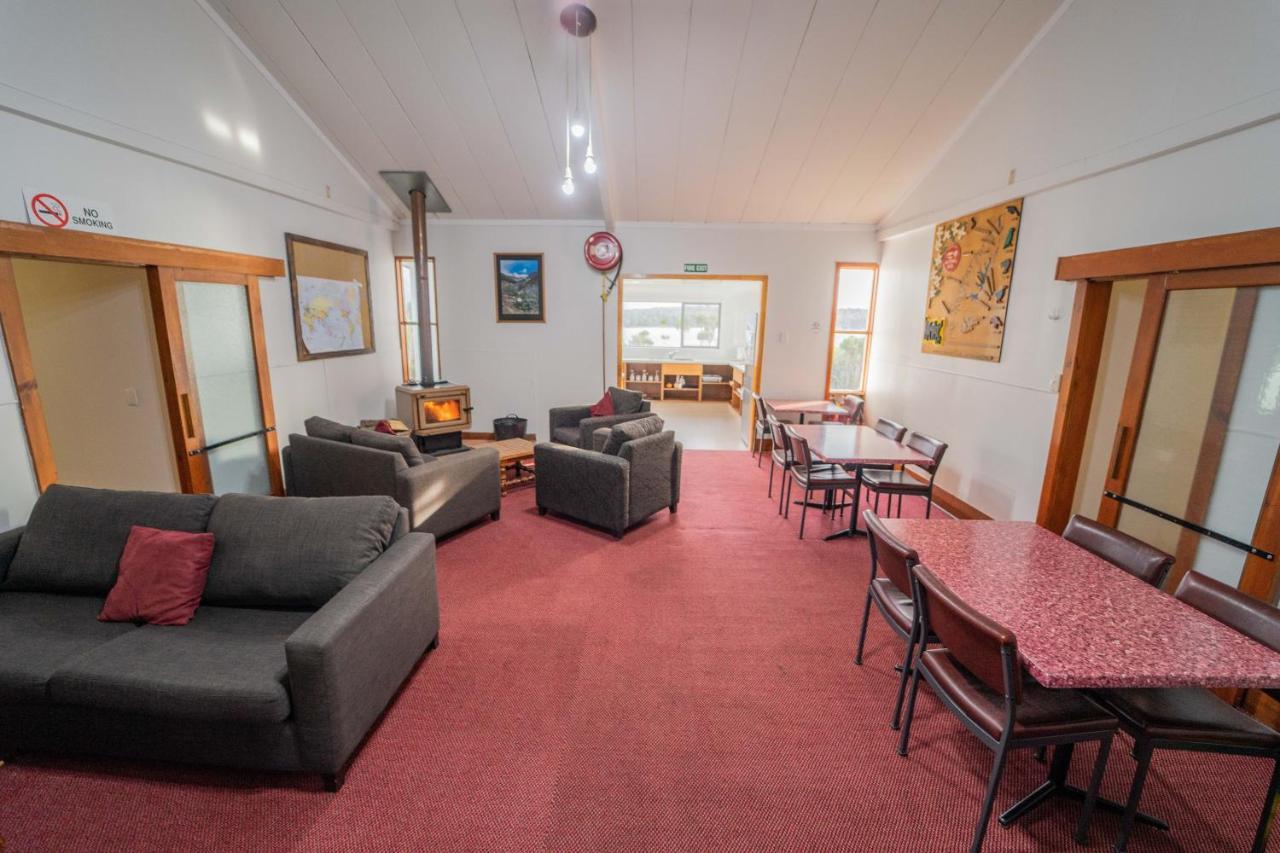 Fiordland National Park Lodge Te Anau Downs Екстериор снимка