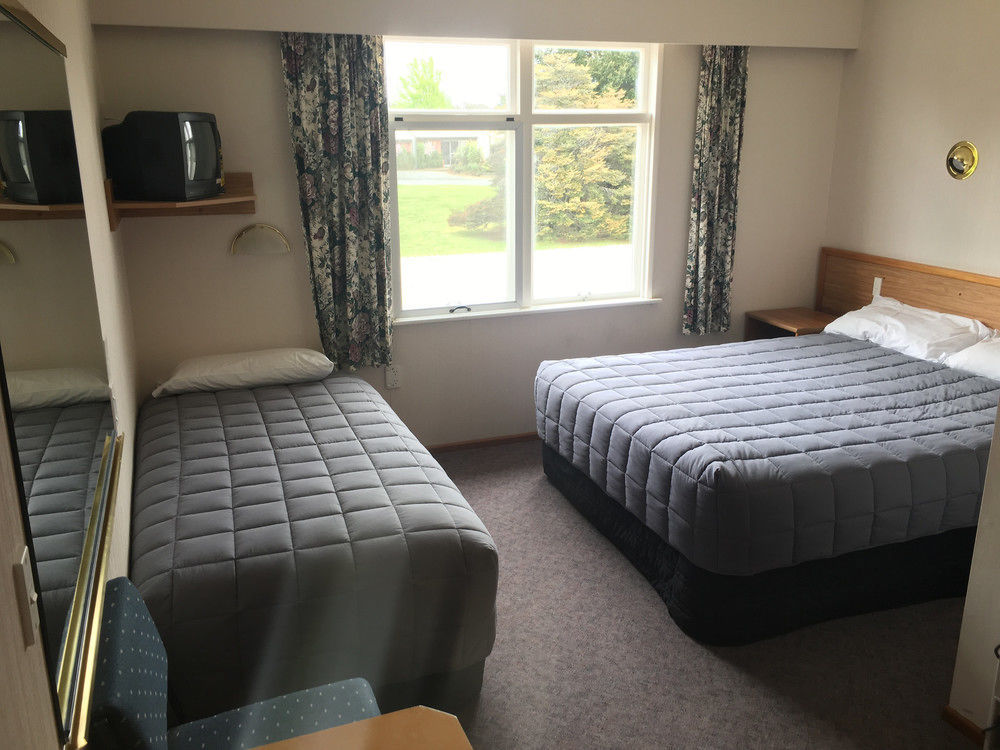 Fiordland National Park Lodge Te Anau Downs Екстериор снимка