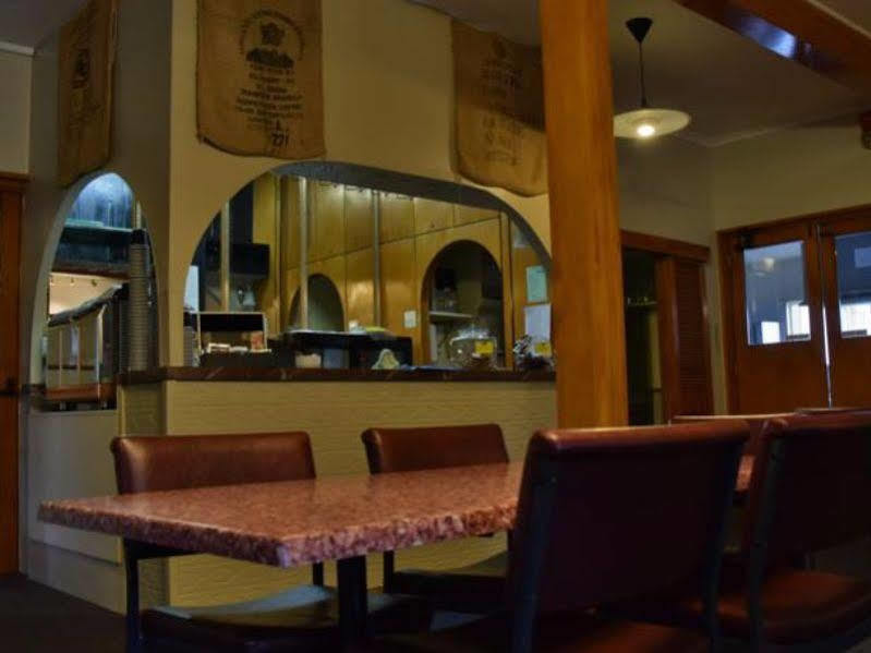 Fiordland National Park Lodge Te Anau Downs Екстериор снимка
