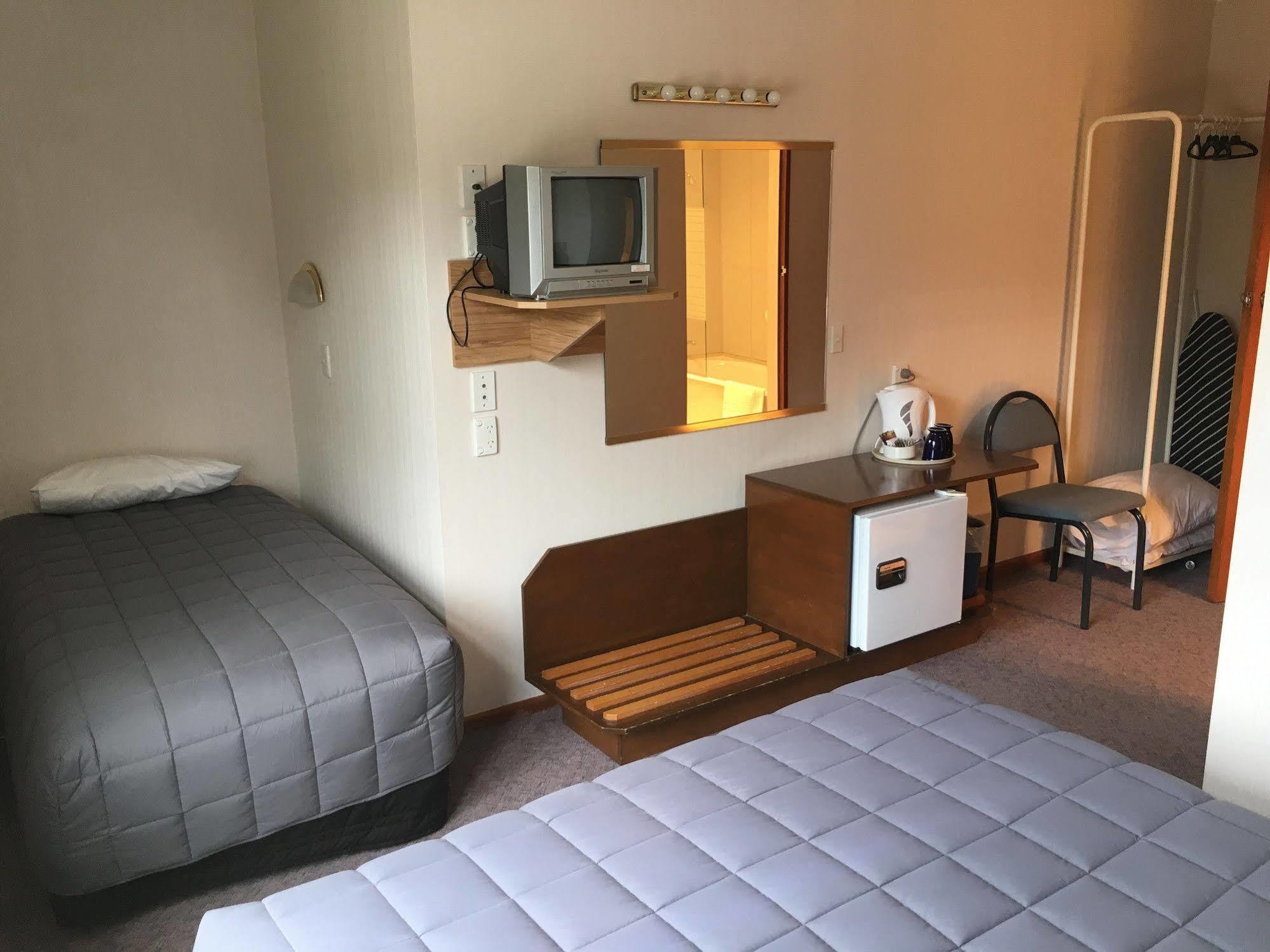 Fiordland National Park Lodge Te Anau Downs Екстериор снимка