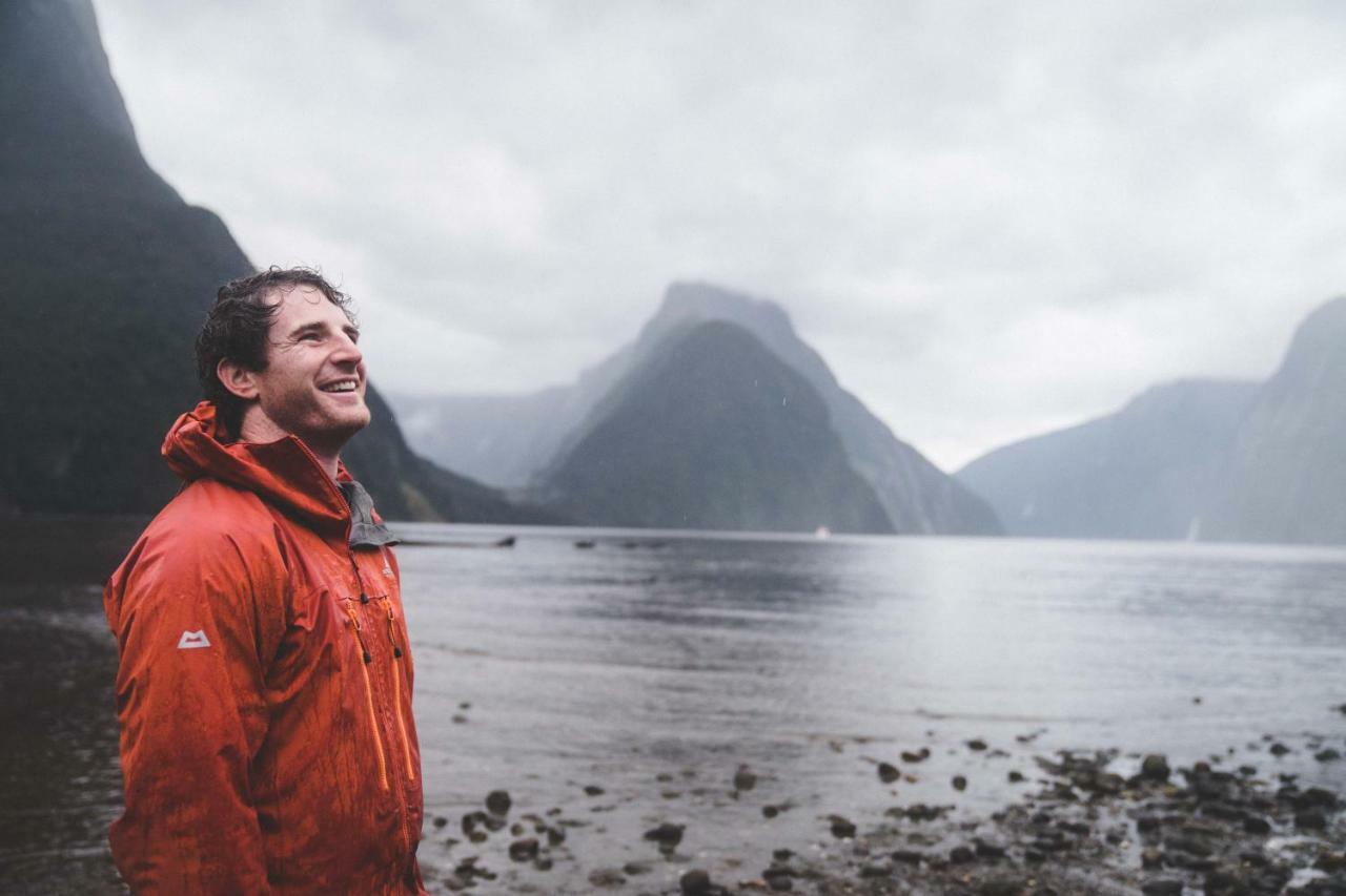 Fiordland National Park Lodge Te Anau Downs Екстериор снимка